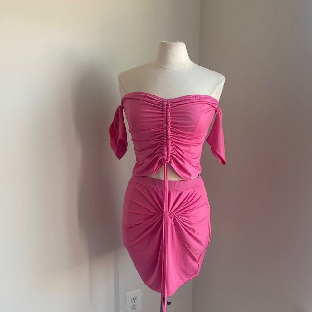 BOOHOO Off-Shoulder Ruched Two-Piece Skirt Set Womens Sz 12 Pink Stretch